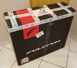 Eladó egy prémium Fulcrum Racing Zero 2-Way Fit országúti kerékszett,   Fulcrum Racing Zero 2-Way Fit Országúti / Gravel / Triatlon Alkatrész, Országúti  Kerék / Felni / Gumi 28" használt ELADÓ