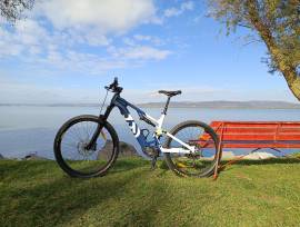 HUSQUARNA Mountain Cross MC2 Electric Mountain Bike 29" front 27.5" back (Mullet) dual suspension Shimano SRAM SX Eagle used For Sale