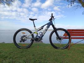 HUSQUARNA Mountain Cross MC2 Electric Mountain Bike 29" front 27.5" back (Mullet) dual suspension Shimano SRAM SX Eagle used For Sale
