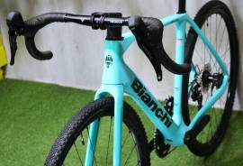 BIANCHI IMPULSO CARBON GRAVEL 2x12 2025 0km 53 és 55 Gravel / CX tárcsafék nem használt ELADÓ