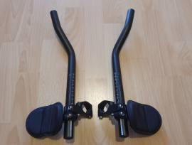 Van Rysel (Aptonia) könyöklő triatlonhoz Van Rysel (Aptonia) Aerobars Országúti / Gravel / Triatlon Alkatrész, Országúti Kormány / Stucni / Bandázs használt ELADÓ