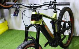 FLYER  efully BOSCH CX 75Nm RS AIR XT Elektromos Mountain Bike össztelós / fully Bosch használt ELADÓ