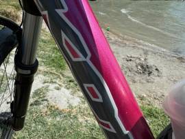 KONA Lisa HT Mountain Bike 26" elöl teleszkópos Shimano Deore XT használt ELADÓ