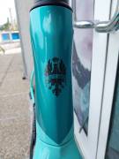 BIANCHI AKCIÓ::2025 BIANCHI OLTRE RACE 105 12sp (53,57) Road bike Shimano 105 disc brake new with guarantee For Sale