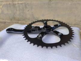 Fixi / Single Speed -négyszögtengelyes hajtómű- 46T / 130BCD / 170mm MAGICBROS Országúti / Gravel / Triatlon Alkatrész, Országúti Hajtásrendszer Shimano 105 taposó nem használt ELADÓ