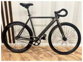 Fixi / Single Speed -négyszögtengelyes hajtómű- 46T / 130BCD / 170mm MAGICBROS Országúti / Gravel / Triatlon Alkatrész, Országúti Hajtásrendszer Shimano 105 taposó nem használt ELADÓ