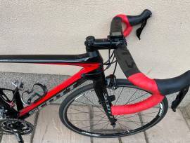 SCOTT Foil Országúti Shimano 105 patkófék használt ELADÓ