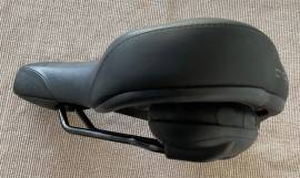 Speciális nyereg SQLab 621 Országúti / Gravel / Triatlon Alkatrész, Országúti Nyereg / Nyeregcső nem használt ELADÓ