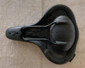 Speciális nyereg SQLab 621 Országúti / Gravel / Triatlon Alkatrész, Országúti Nyereg / Nyeregcső nem használt ELADÓ