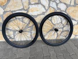 Orbea shimano új kerékszett. 32-es gumival Orbea Shimano Országúti / Gravel / Triatlon Alkatrész, Országúti  Kerék / Felni / Gumi 28" nem használt ELADÓ