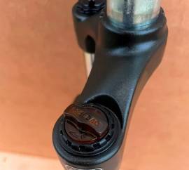 Kerékpár teleszkópos rugós villa Zoom Vaxa 26 col kerékhez, 28 mm becsúszó szár, tavaszig garanciás Zoom Vaxa Mountain Bike Alkatrész, MTB Villa / Rugóstag villa 26" 80-100 mm használt ELADÓ