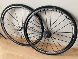 Fulcrum Racing zero kerékszett Fulcrum Racing Zero Országúti / Gravel / Triatlon Alkatrész, Országúti  Kerék / Felni / Gumi 700c (622) használt ELADÓ